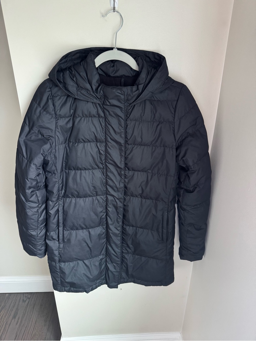 Athleta Girls Black Goose Down Winter Puff Jacket XXL (16) - Picture 1 of 6